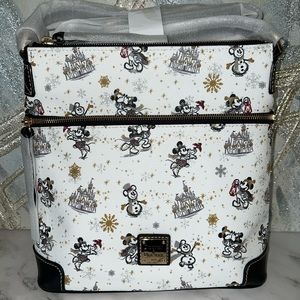 Disney Dooney & Bourke Bag 2020 Mickey & Minnie Christmas Holiday Crossbody NWT